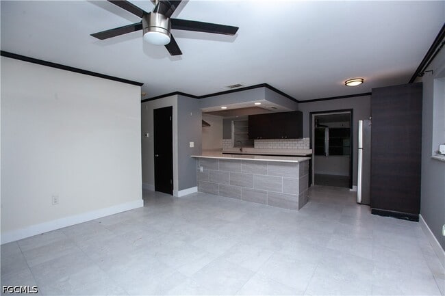 1034 Southdale Rd