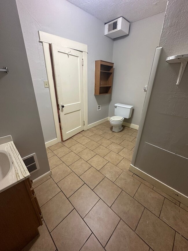 Photo - 3 Bedroom, 1 Bathroom House