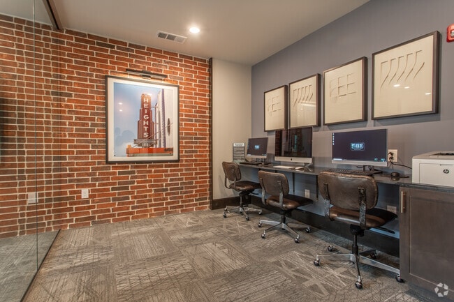 Business Center - Lincoln Heights