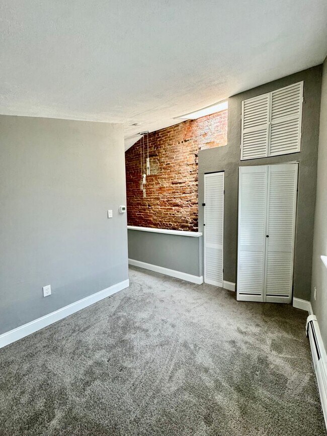 Photo - 245 E Allen St Unit 2