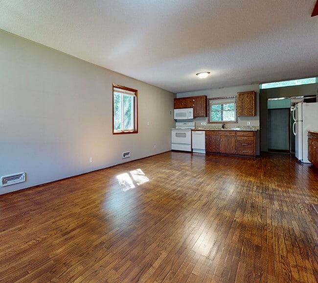 Photo - 1083 18th Ave SE Unit #1