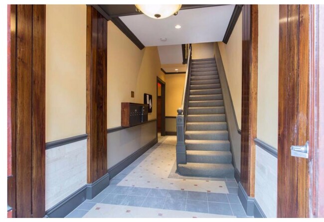 Photo - 131 Saint Botolph St