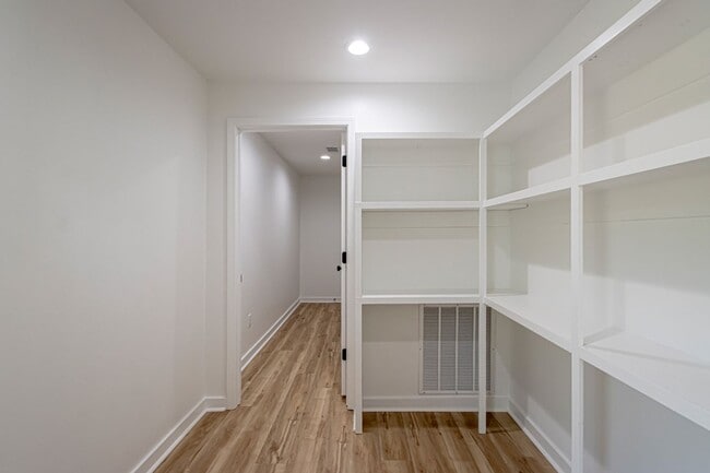 Photo - Large Open-Concept 4 Bedroom with Stunning Pond Views!