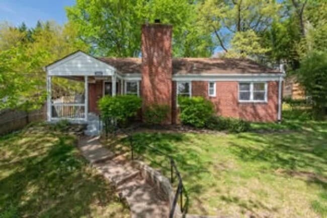 8413 Spencer Ct