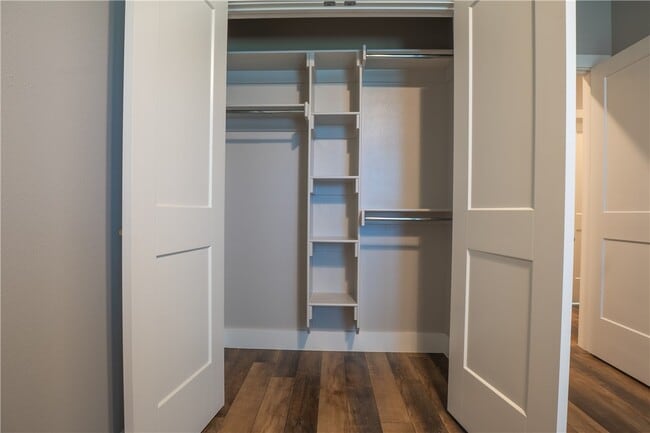 Photo - 1723 Booker Cir