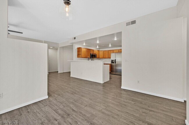 Photo - 908 Domnus Ln Unit 105