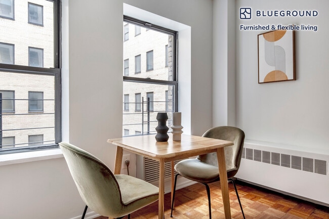 Photo - 360 W 34th St. Unidad SI FL8-ID1309