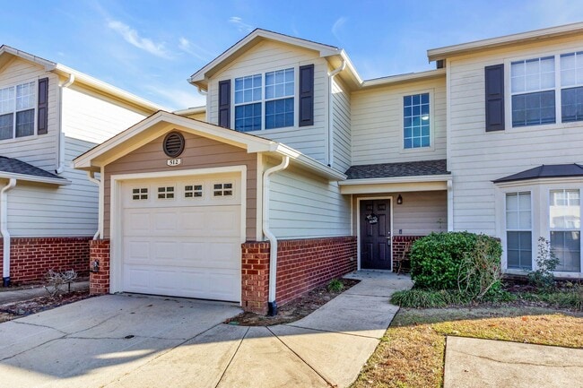 Photo - 512 Wingspan Way