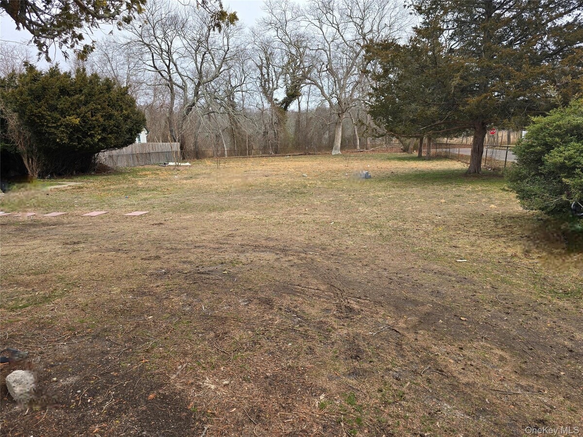 Photo - 5 Cedar Rd E