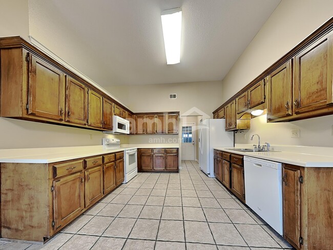 Photo - 6768 Cassidy Dr