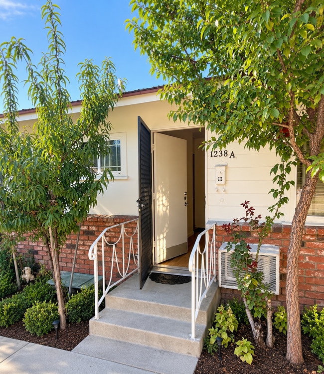 238 E Valencia Ave Unit A