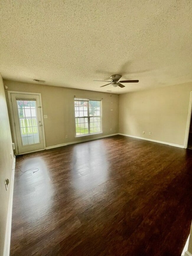 Photo - Must see this Adorable 3 bedroom 2 bath 2 ...