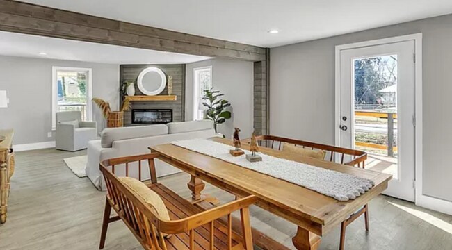 Photo - 201 Front St