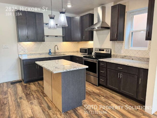 Photo - 2825 Hickory St