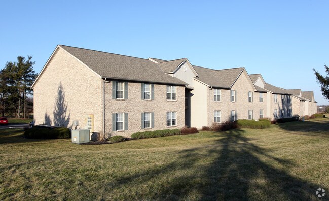 Emerald Lakes Apartments For Rent in Powell, OH | ForRent.com