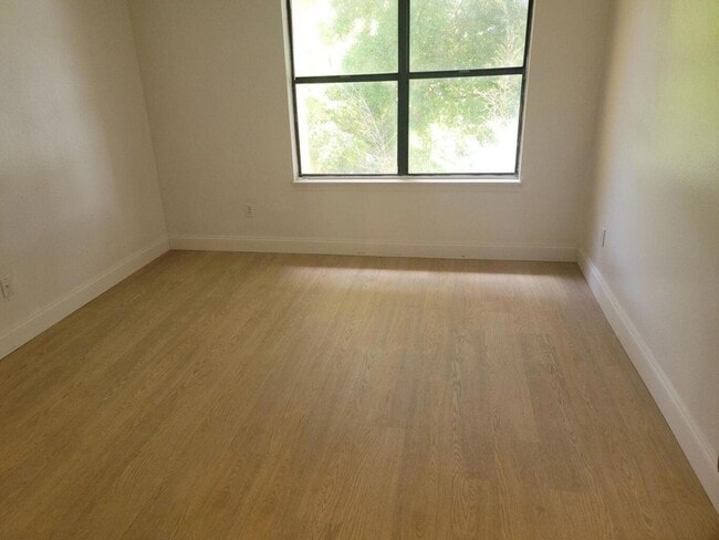 Photo - 2313 N Congress Ave Unit 33
