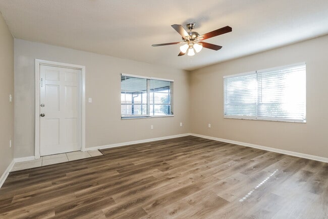 Photo - 1212 Hunt Ave