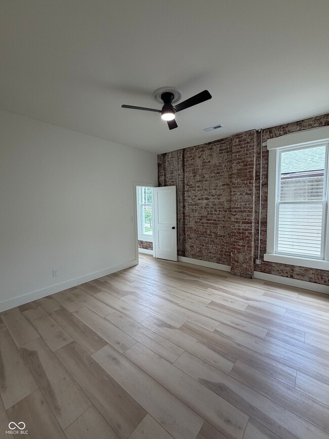 Photo - 2701 N College Ave