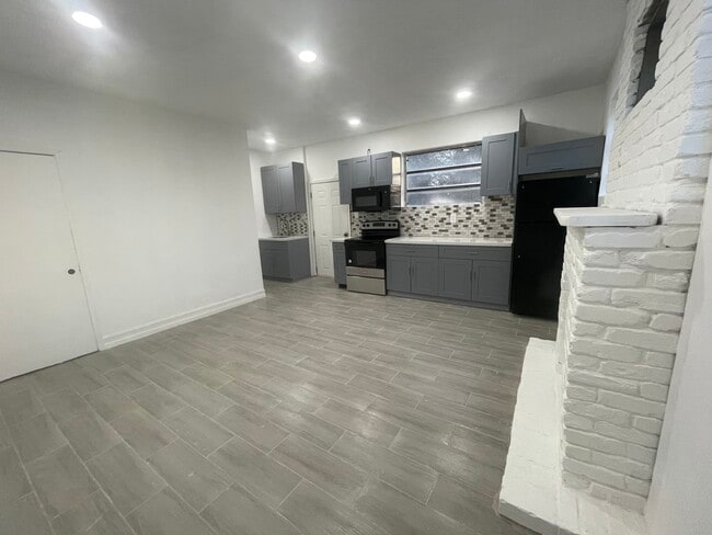 Photo - 841 NW 116th Ter Unit # 1