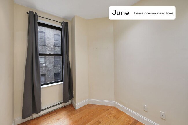 Photo - Room in Shared 4 bed/1 bath home Unit B
