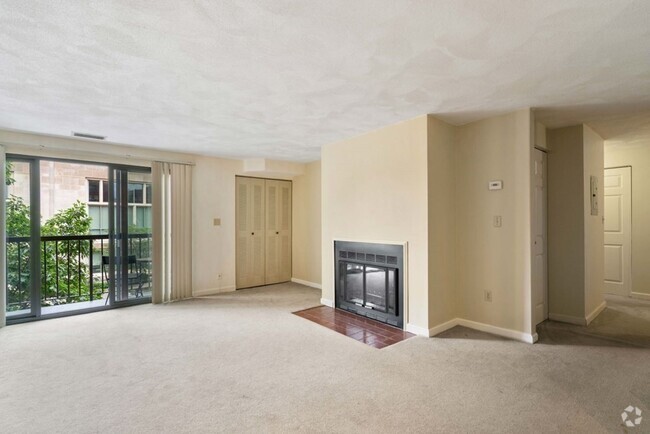 Building Photo - 1600 Massachusetts Ave Unit 405 Rental
