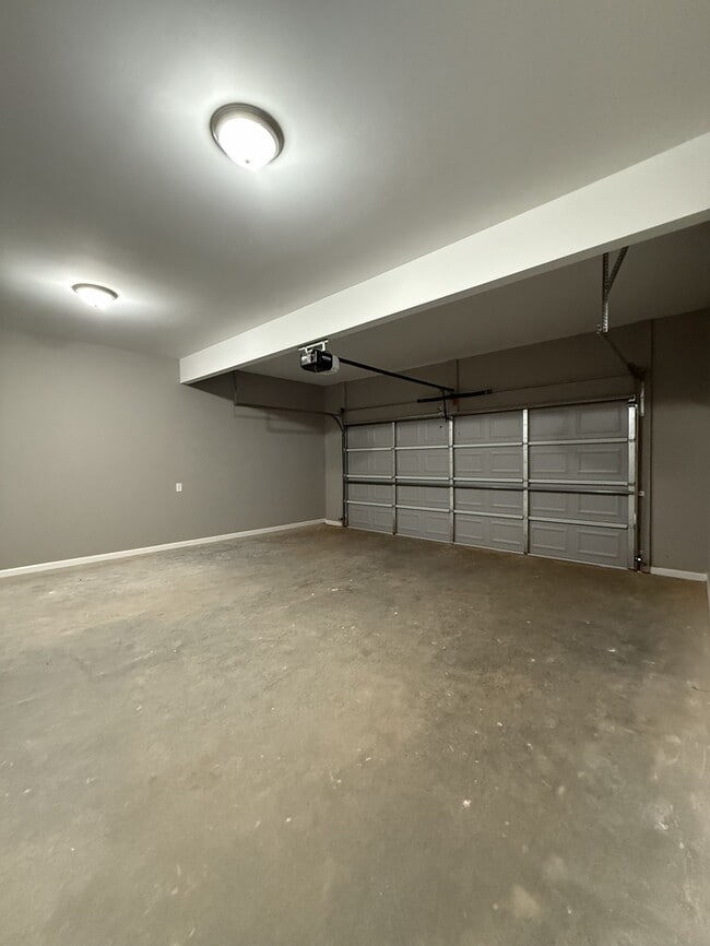 Photo - 174 Charlotte Cir