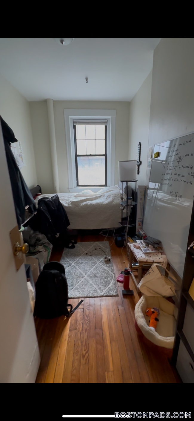 Photo - 56 Queensberry St Unit 2