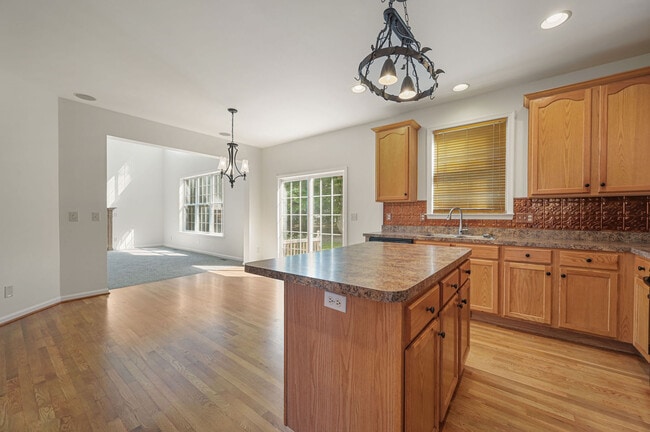 Photo - 438 Lorraine Dr