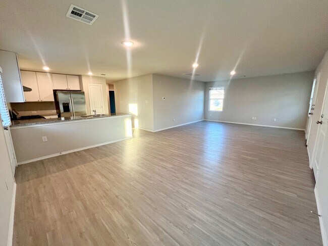 Photo - 10631 Varmus Dr