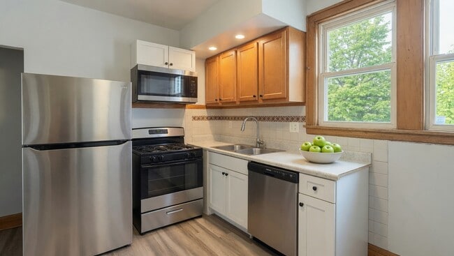 Photo - 3214 N Linder Ave Unit 2