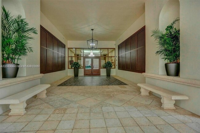 Building Photo - 357 Almeria Ave Unit 703