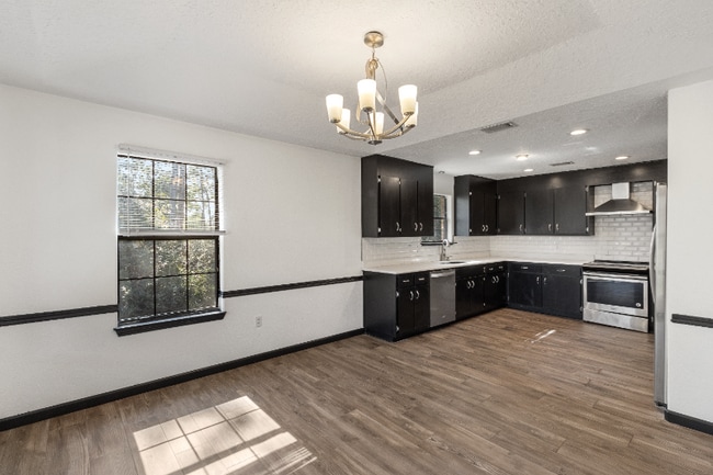 Photo - 1904 Frontera St