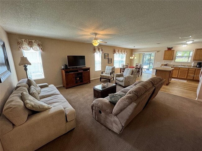 Photo - 3068 Islawild Way