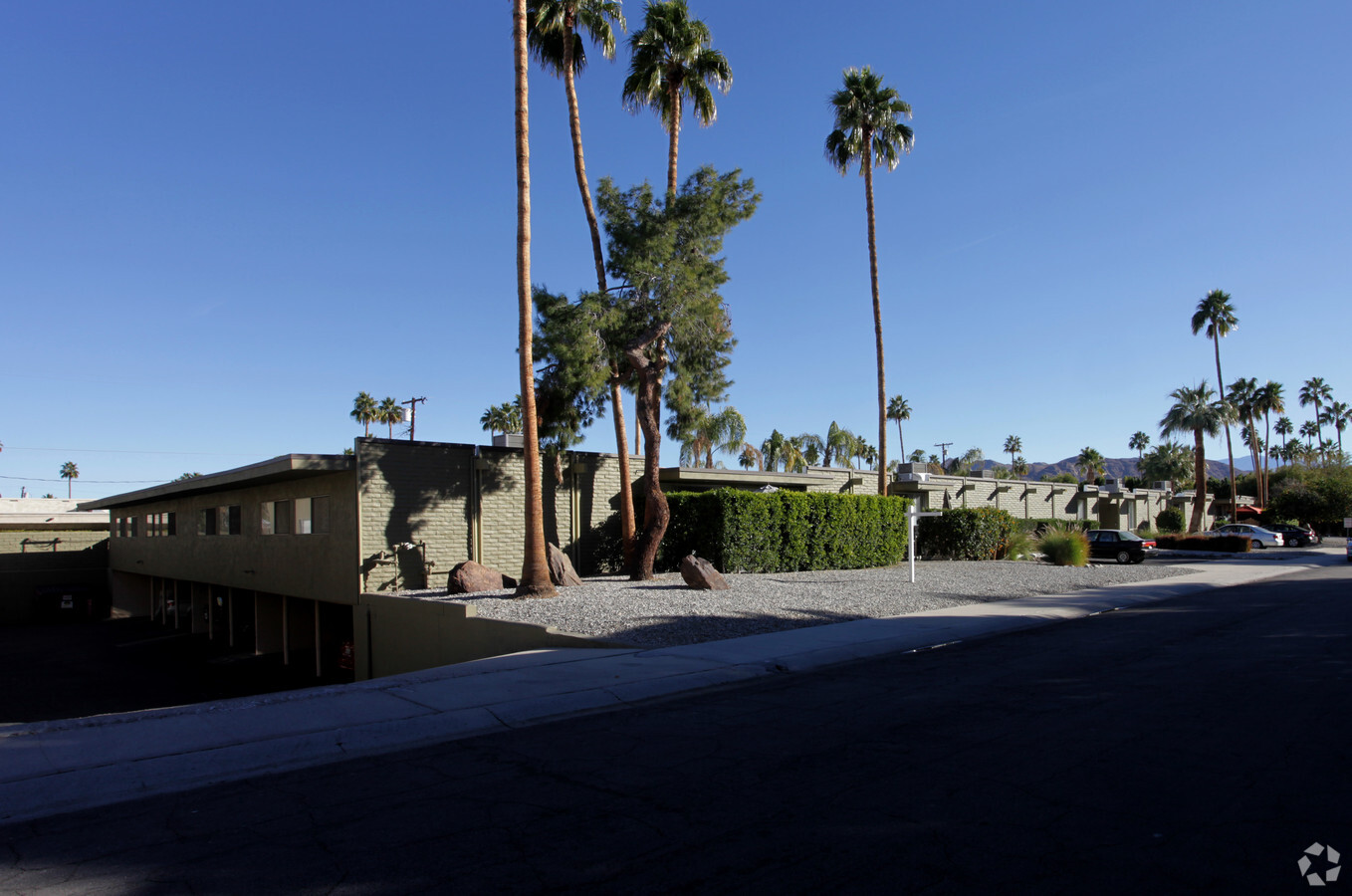 Greenfall Terrace - Agave Apartments