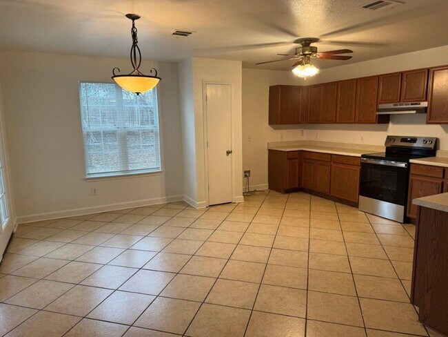 Photo - 13718 Merseyside Dr