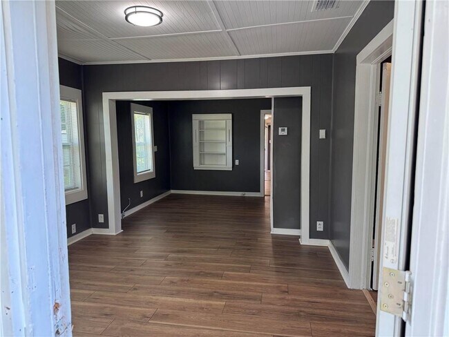 Photo - 606 Thornton Ave