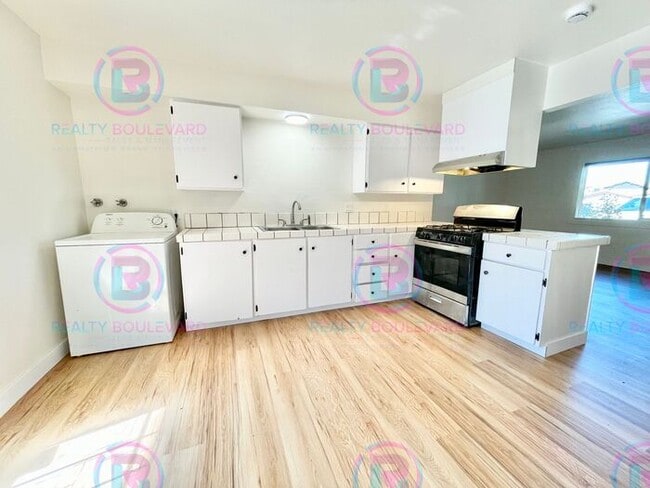 Photo - Charming 2-Bedroom 1 Bath fenced yard with patio