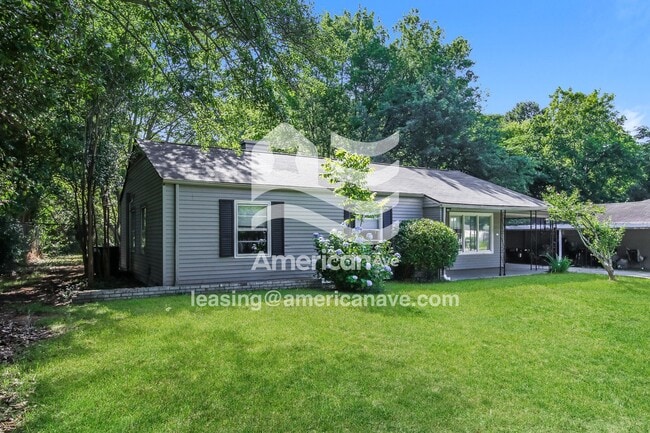 Photo - 1126 Alfred St NE