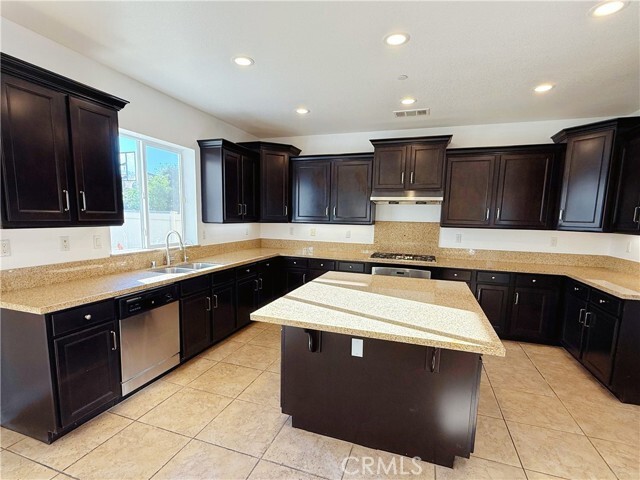 Photo - 6870 Tourmaline Dr