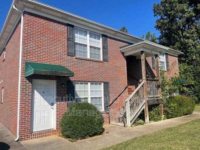 Building Photo - 115 Kenilworth Ct Rental