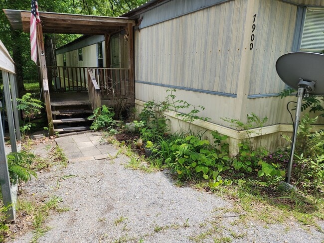 Photo - 7900 Eastview Dr