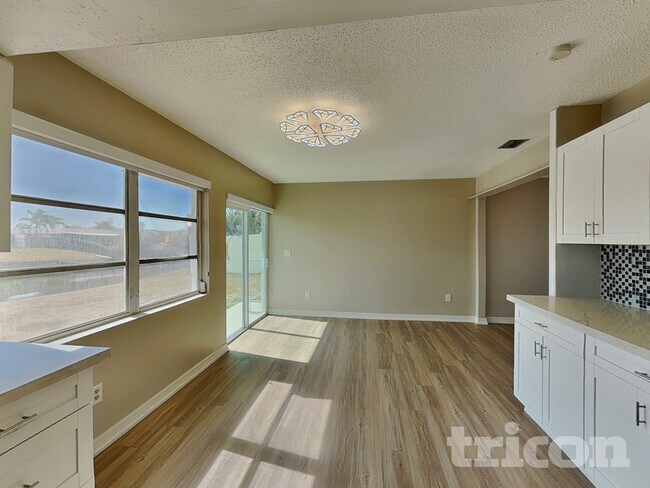 Photo - 6387 Otis Rd