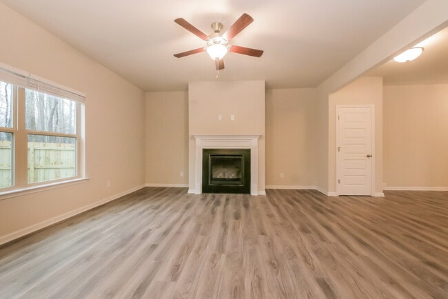 Photo - 1012 Elswick Ln