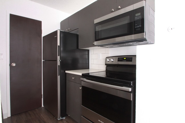 Luxury Kitchen - Squire Apartments