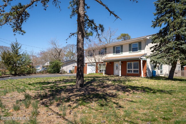 Photo - 406 Lawrence Dr