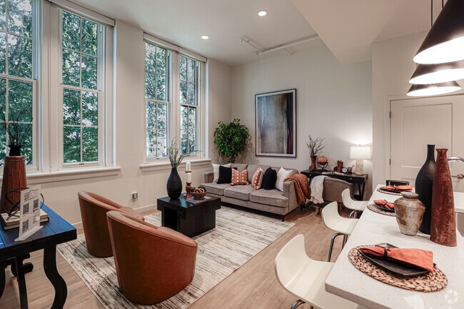 1 habitación, 1 baño - 632 pies cuadrados - Sala de estar y barra de desayuno - 25 Public Square