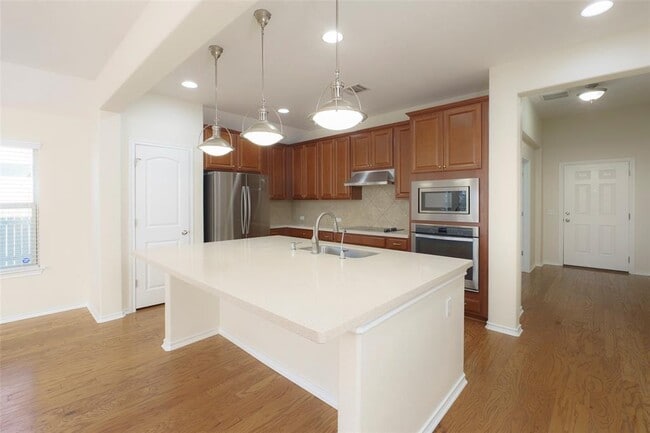 Photo - 13020 Kearns Dr