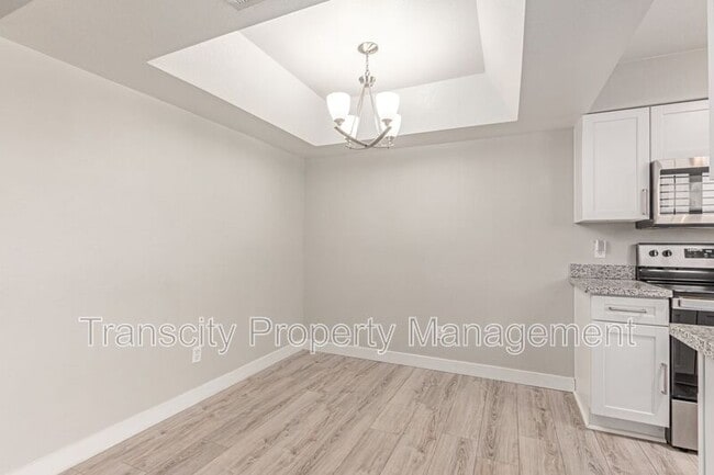 Photo - 10610 S 48th St Unidad 2081