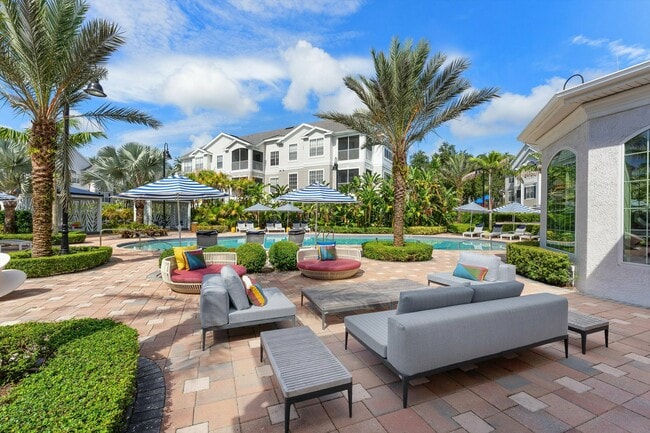 Photo - Grandeville at RiverPlace