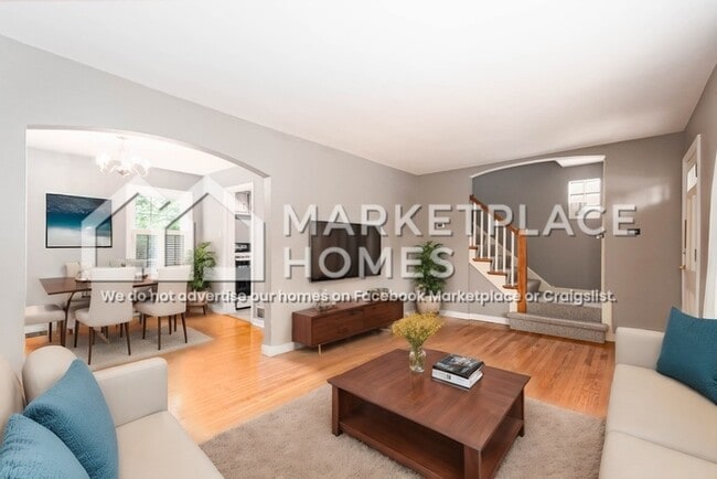 Photo - 2604 Elm St